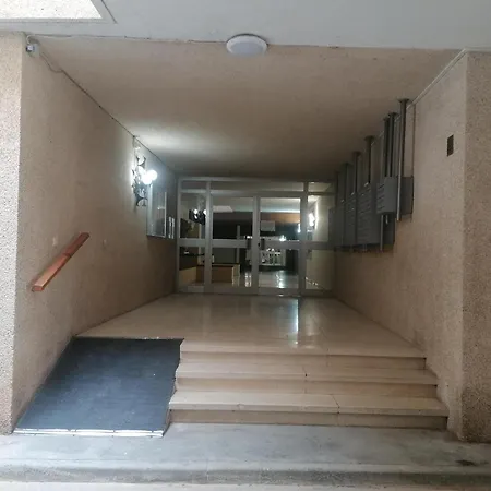 Apartment 3166 Dallas I Esc. A 2a, Zona Tranquila, Con Pies En El Agua. Situado En Pleno Camino De Ronda Por El Que Dando Un Paseo Llegara A Playas Salvajes De Roses. Parking. - Es-258-98 *